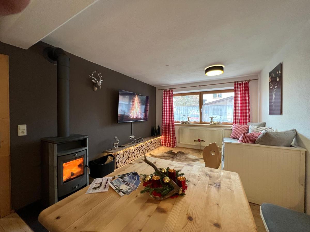 שטום Ferienwohnung Steinbock Terrasse, Gartensauna, Garten, Grillplatz מראה חיצוני תמונה
