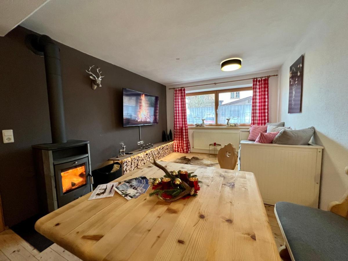 שטום Ferienwohnung Steinbock Terrasse, Gartensauna, Garten, Grillplatz מראה חיצוני תמונה