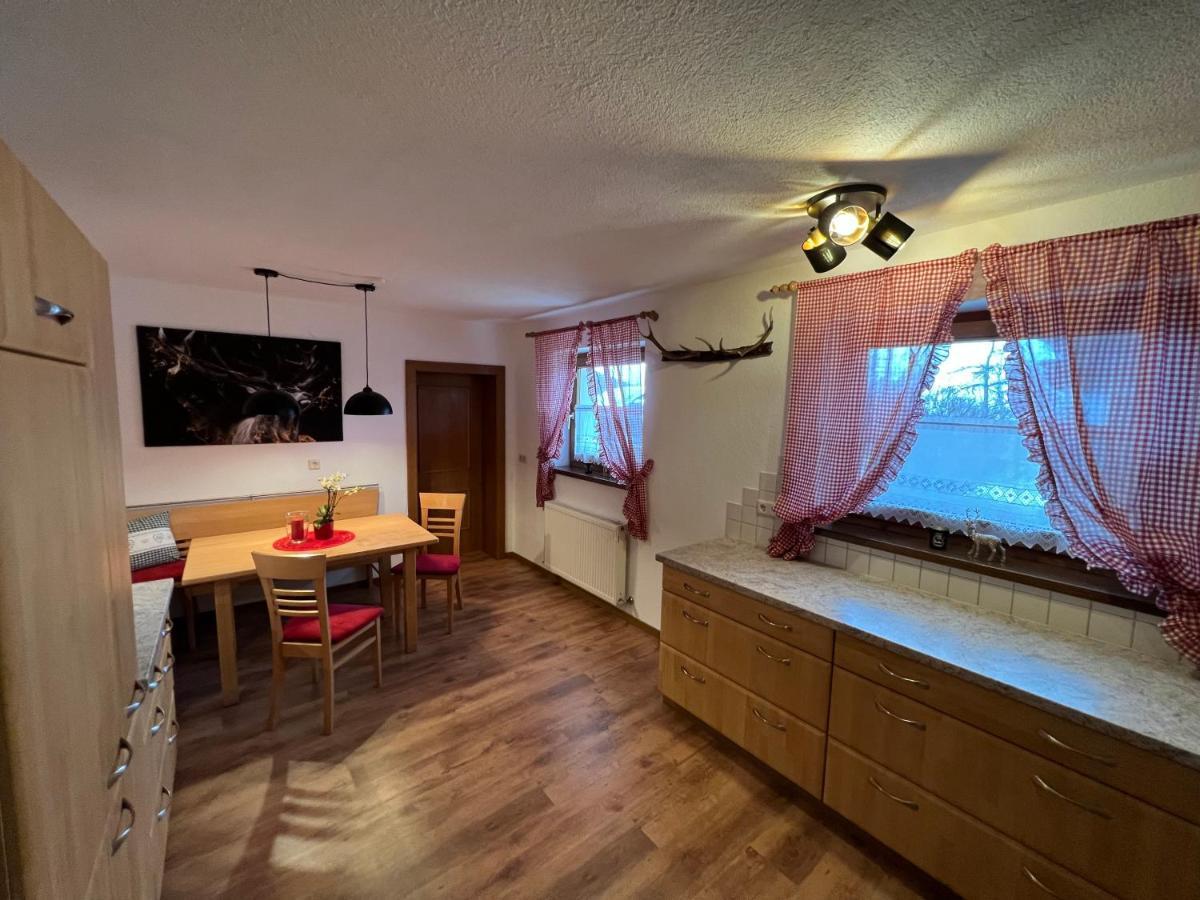 שטום Ferienwohnung Steinbock Terrasse, Gartensauna, Garten, Grillplatz מראה חיצוני תמונה