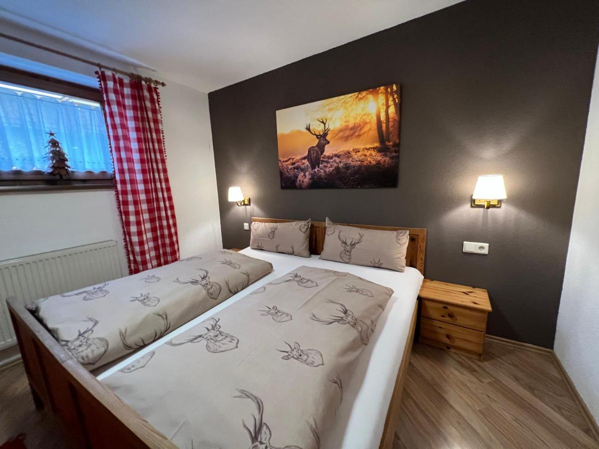 שטום Ferienwohnung Steinbock Terrasse, Gartensauna, Garten, Grillplatz מראה חיצוני תמונה